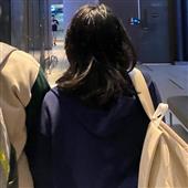 Cr