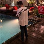 TỨ