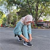 Và
