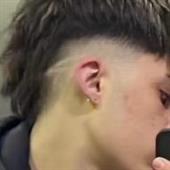 Cr