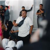 De