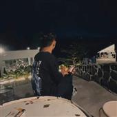Vư